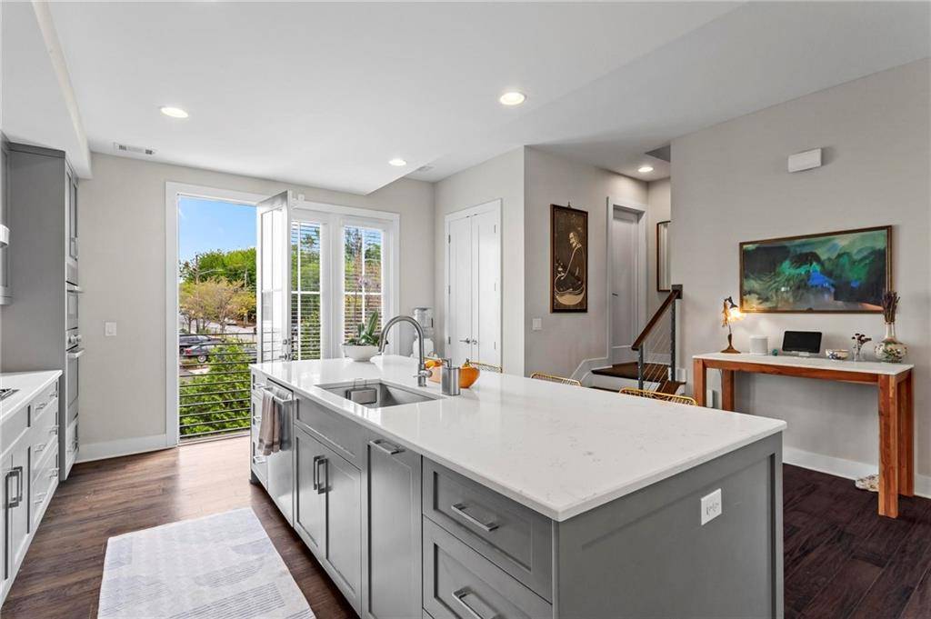 Atlanta, GA 30307,215 Arizona AVE NE #1