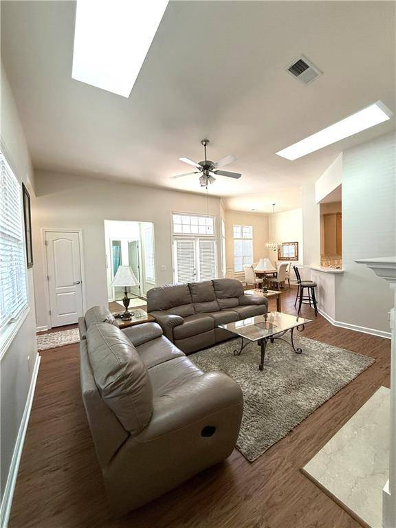 Woodstock, GA 30188,317 Glens WAY
