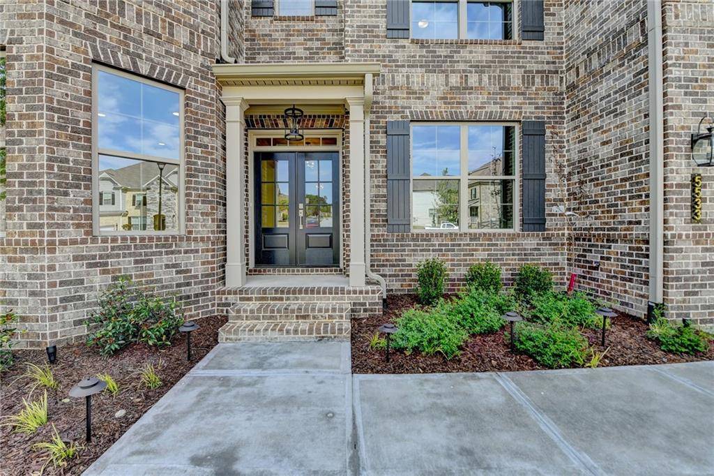 Buford, GA 30518,5533 Addison Woods PL