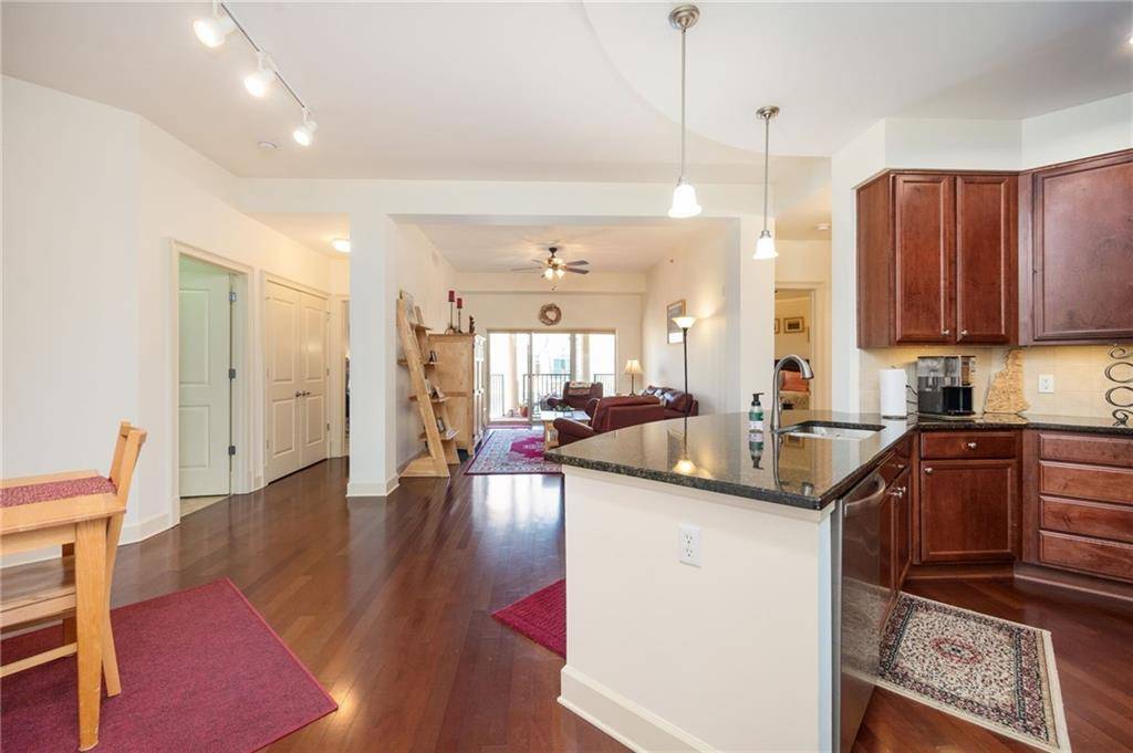 Atlanta, GA 30339,200 River Vista DR #736