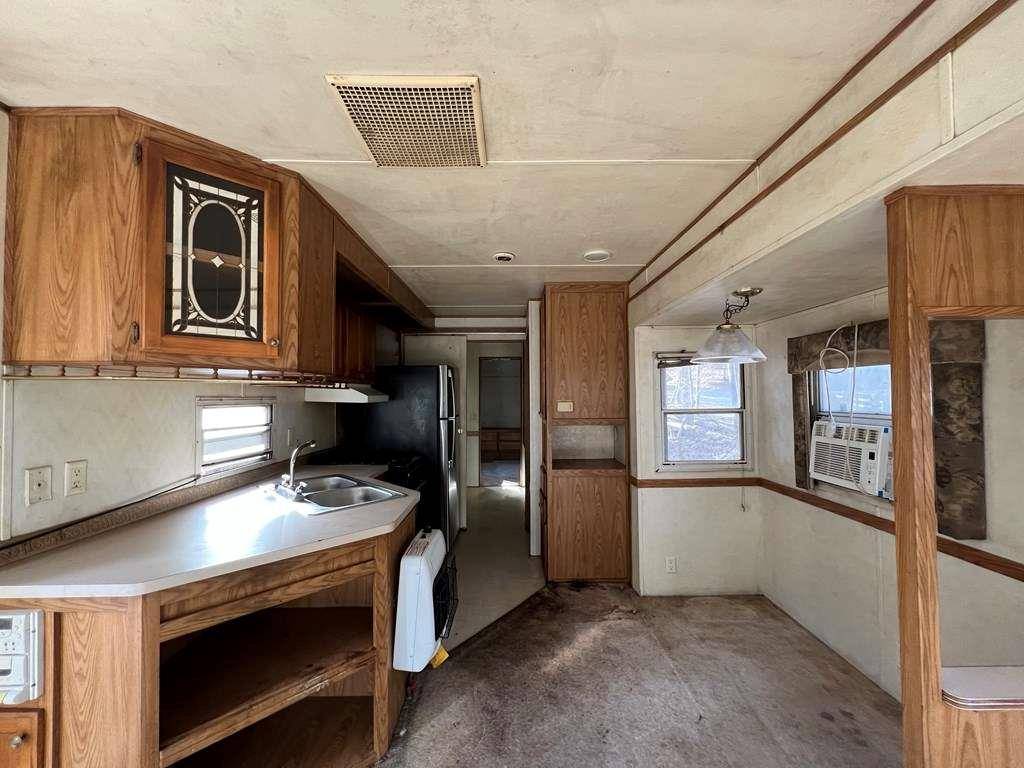 Ellijay, GA 30540,19 18Th ST
