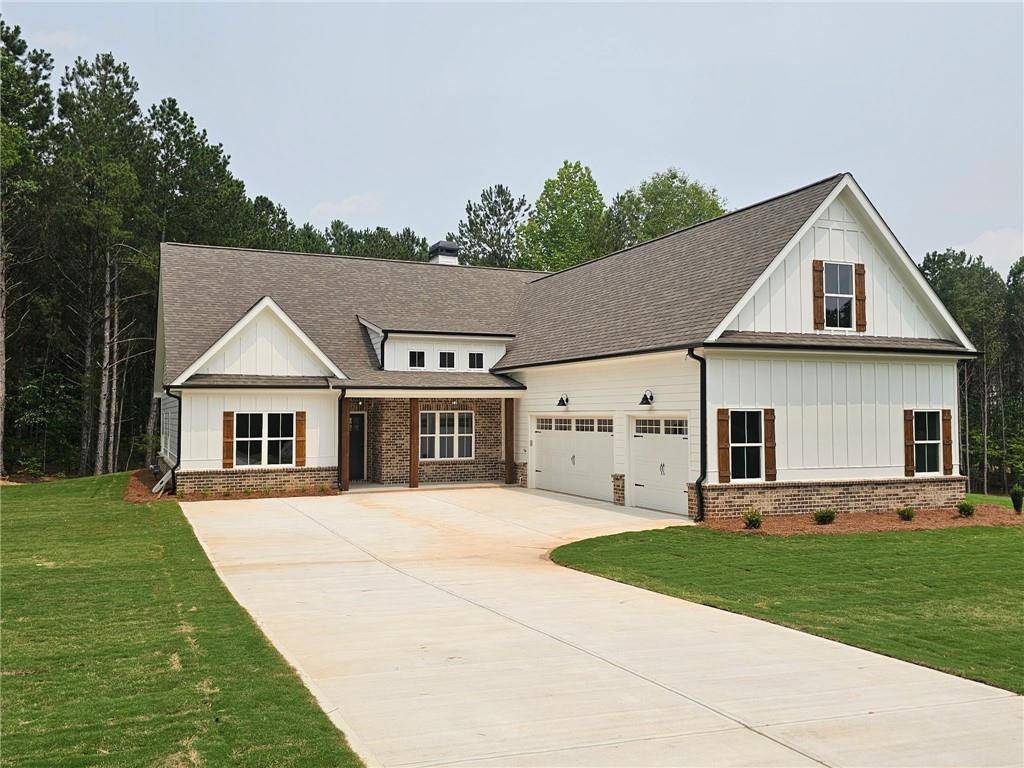 Covington, GA 30014,215 Pinewood DR