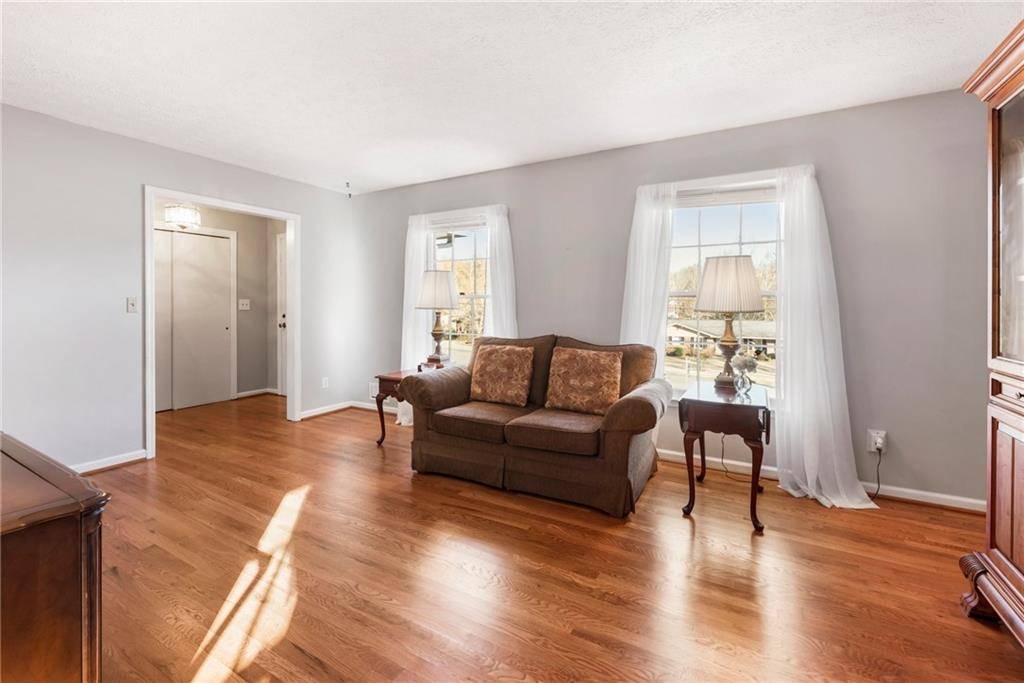 Peachtree Corners, GA 30360,6784 Tilton LN
