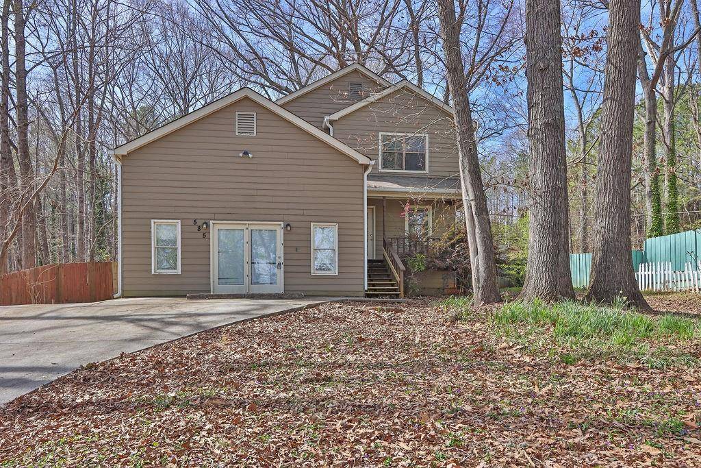 Snellville, GA 30039,585 Lake DR