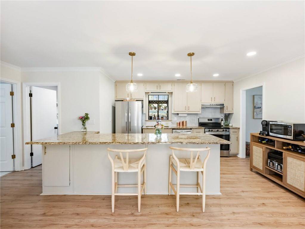 Buford, GA 30519,2466 Thrasher RD