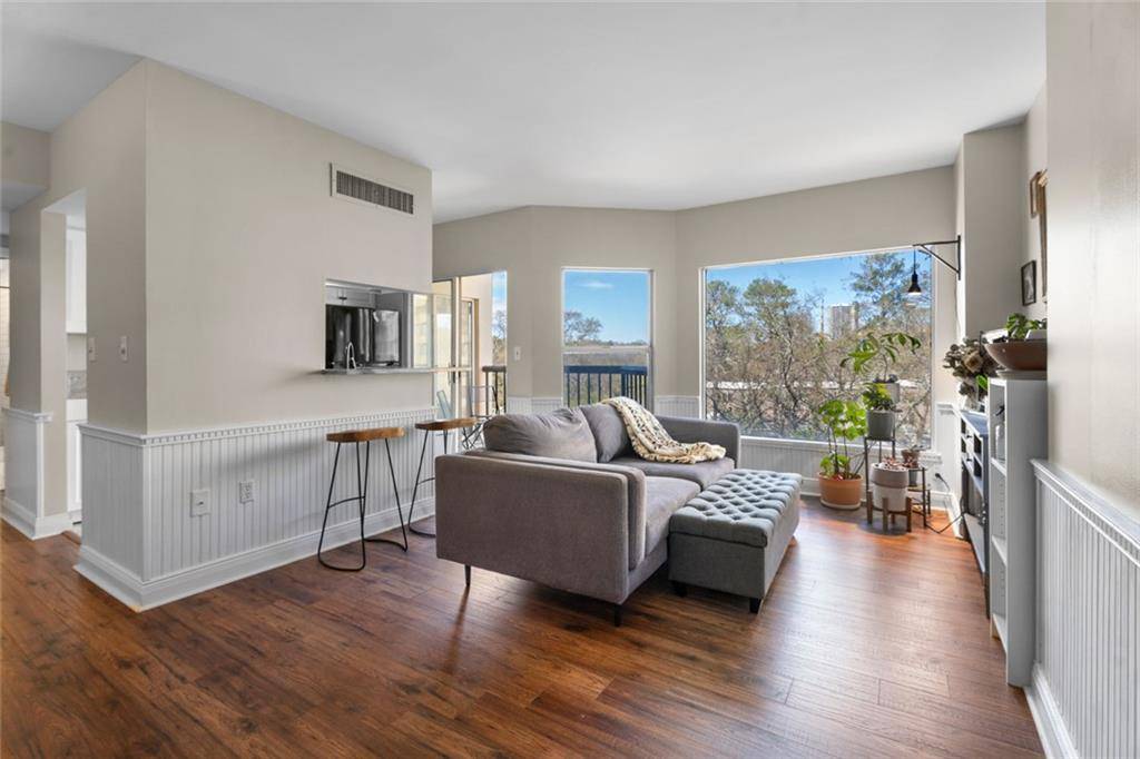 Atlanta, GA 30309,1 Biscayne DR NW #211