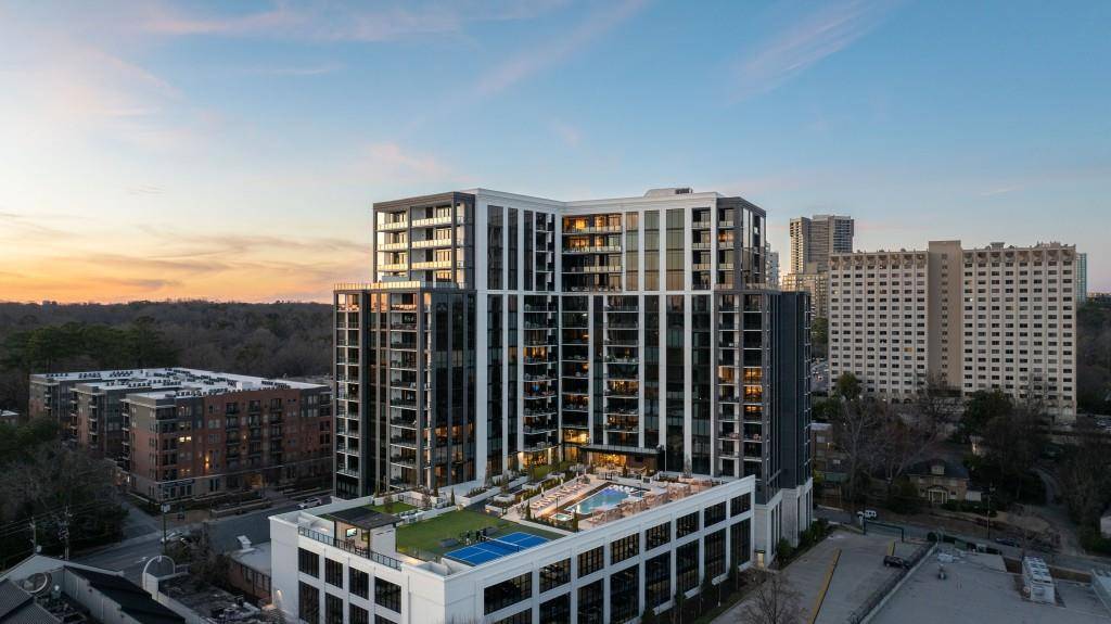 Atlanta, GA 30305,2425 Peachtree RD NE #1705