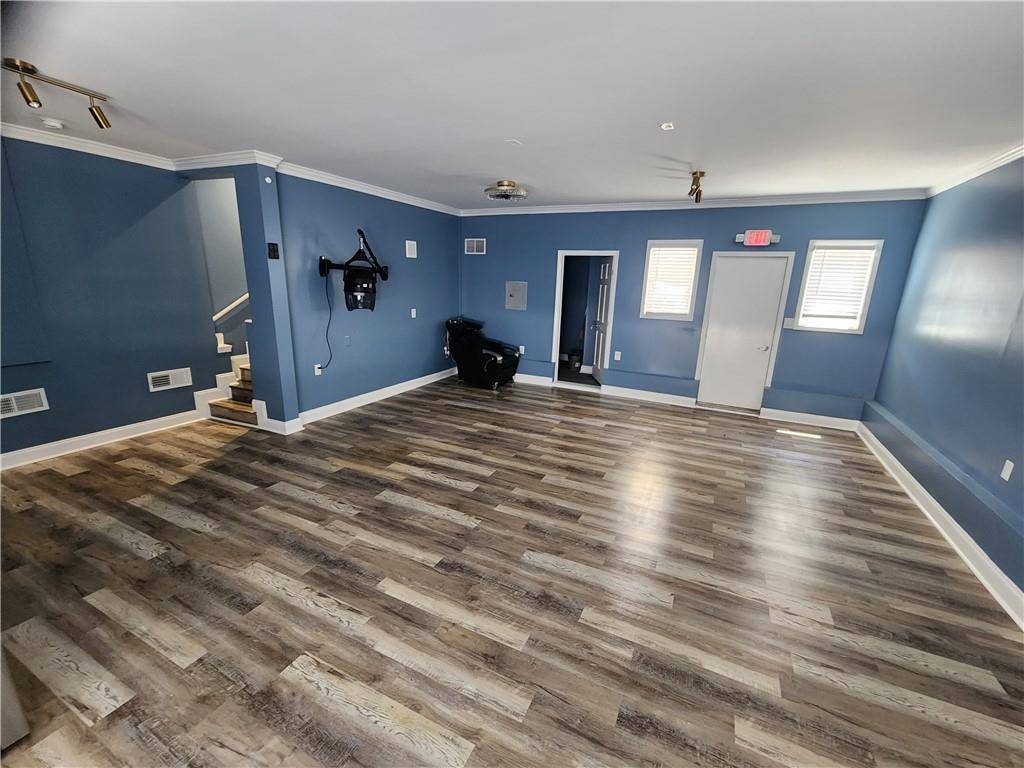 Atlanta, GA 30341,4163 Clairmont RD