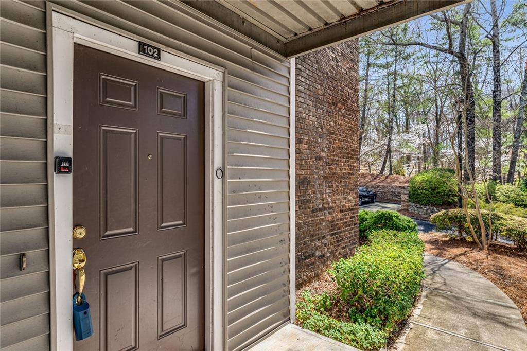 Atlanta, GA 30350,102 Barrington Hills DR