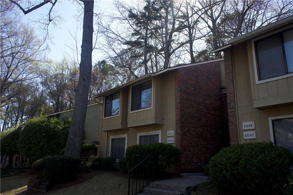 Marietta, GA 30067,2211 SURREY CT SE