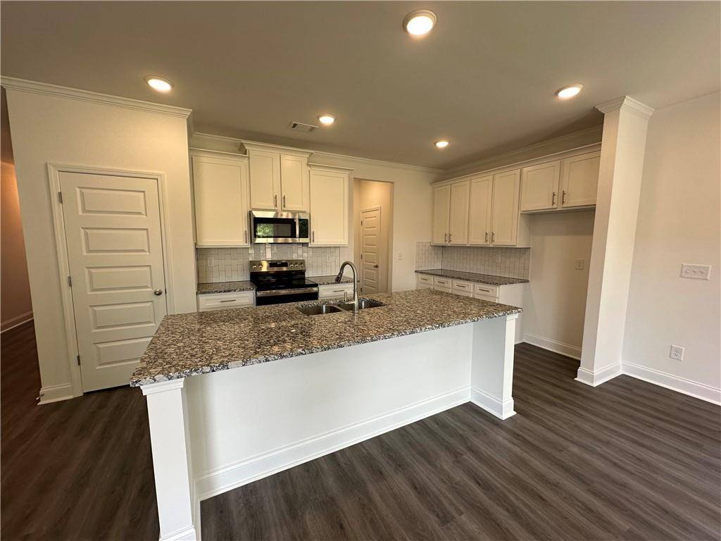 Flowery Branch, GA 30542,5635 Chickory DR #122