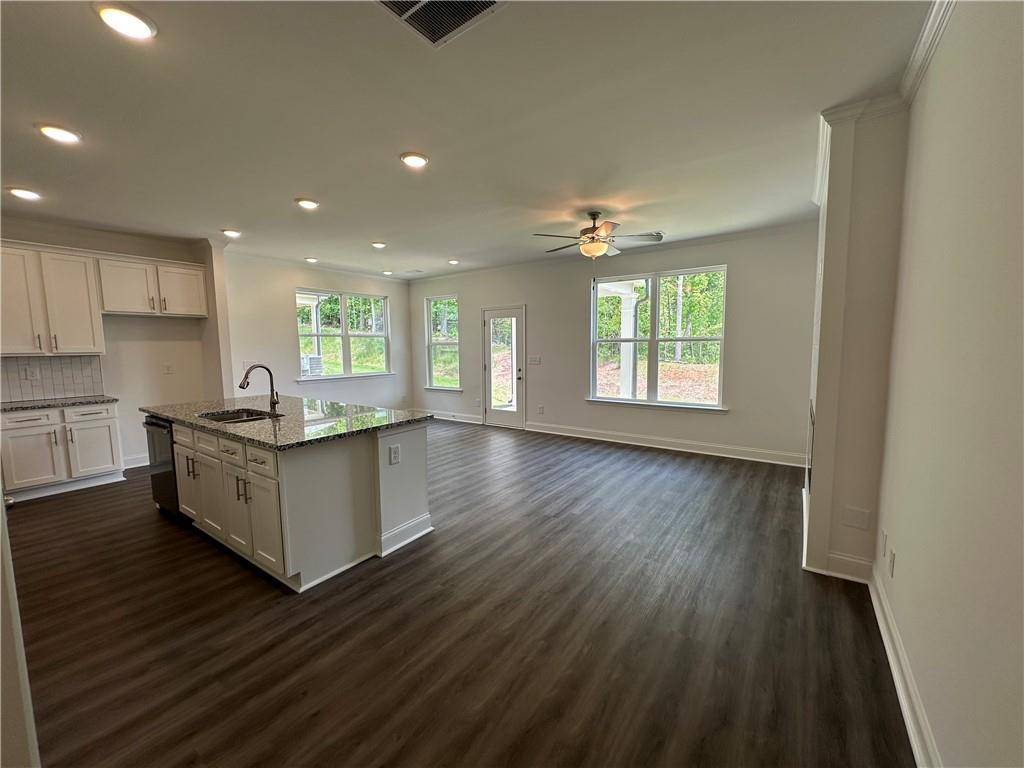 Flowery Branch, GA 30542,5635 Chickory DR #122