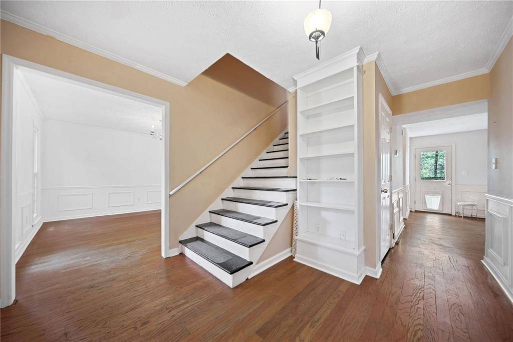Roswell, GA 30076,985 Lake Haven CT