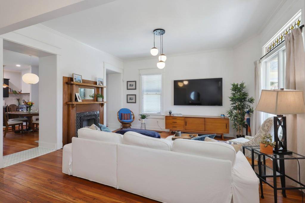 Atlanta, GA 30317,1212 Merlin AVE