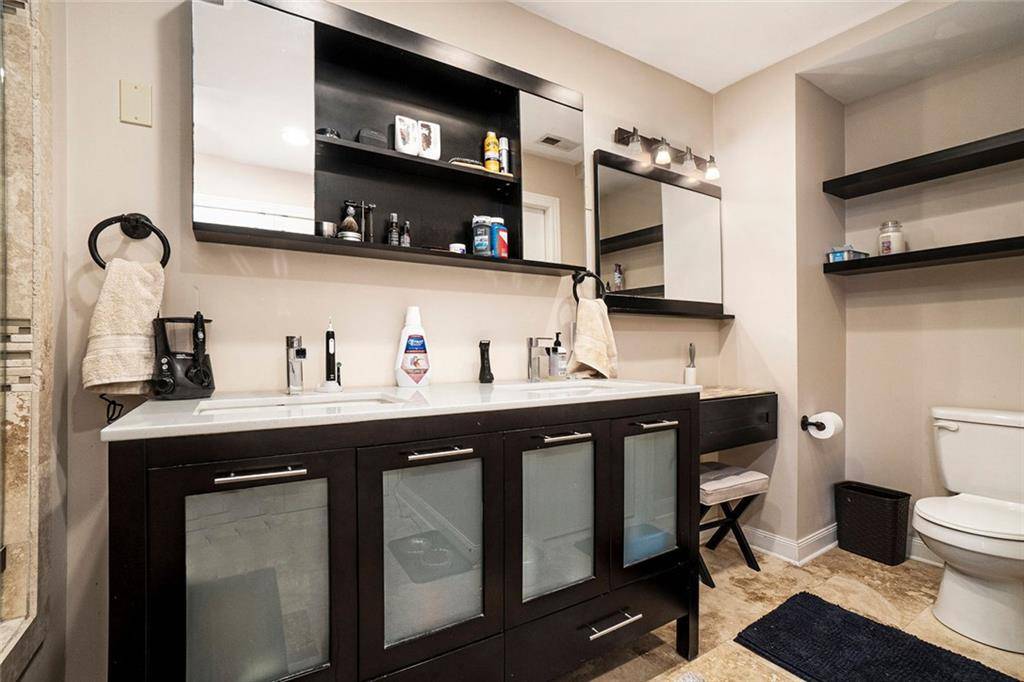 Atlanta, GA 30305,3501 Roswell RD NE #211