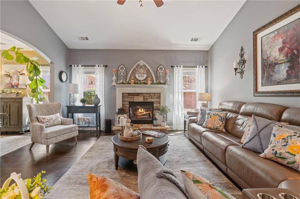 Dallas, GA 30132,11 Caspian CT