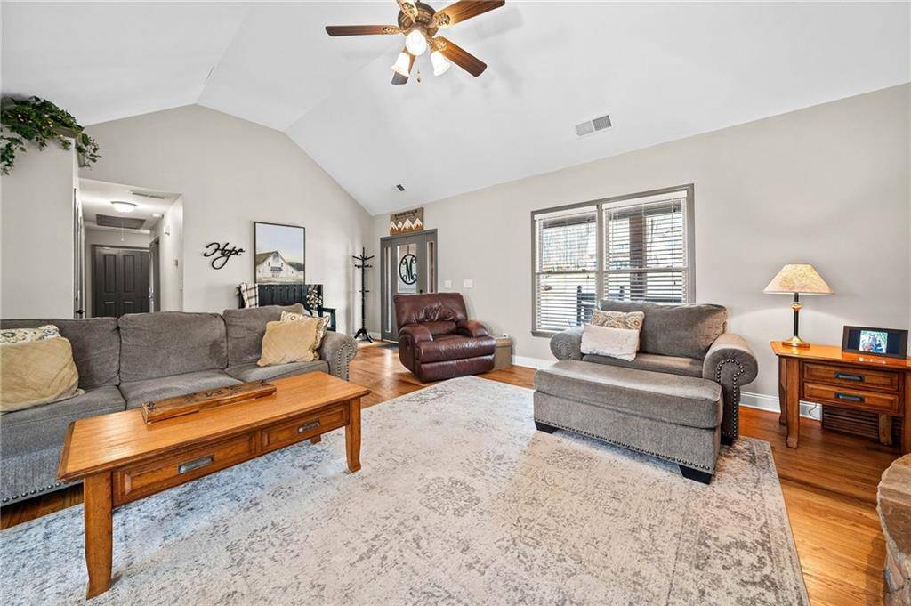 Waleska, GA 30183,357 Pinebrook DR