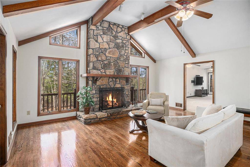 Dahlonega, GA 30533,925 Horseshoe Bend RD