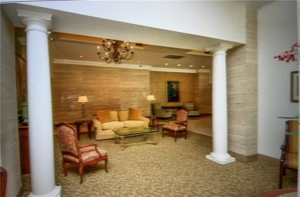 Atlanta, GA 30308,300 Peachtree ST NE #9A