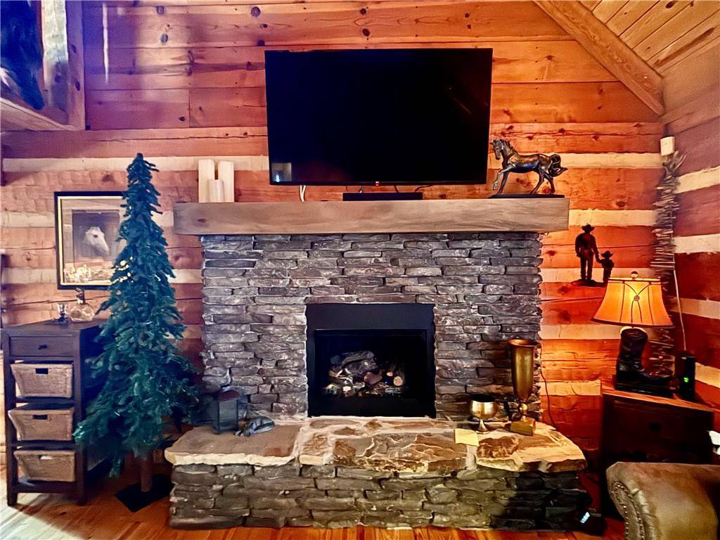 Sautee Nacoochee, GA 30571,244 Sal Mountain WAY