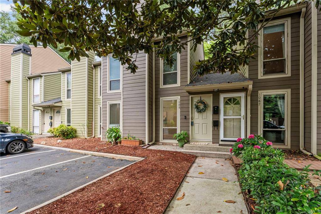 Atlanta, GA 30339,1088 Riverbend Club DR SE