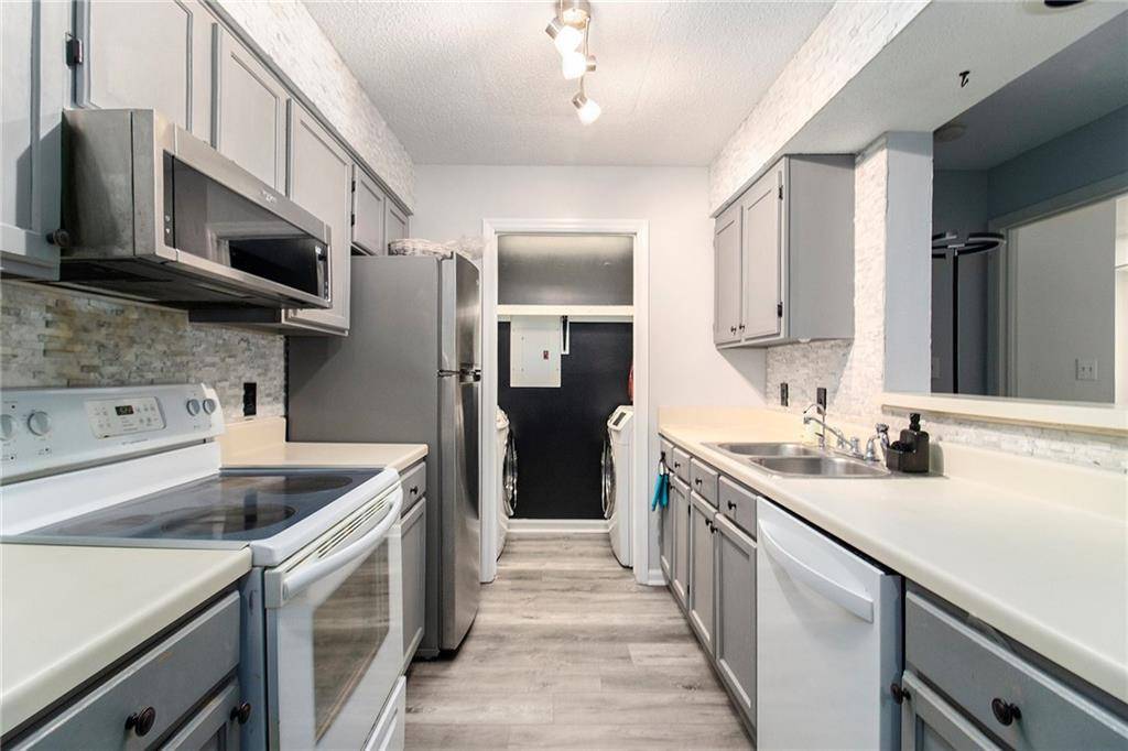 Peachtree City, GA 30269,813 Ridgefield DR