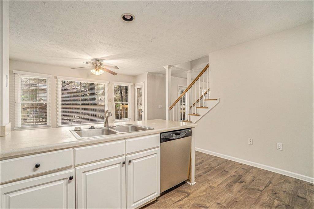 Atlanta, GA 30331,5110 MONTCALM DR SW