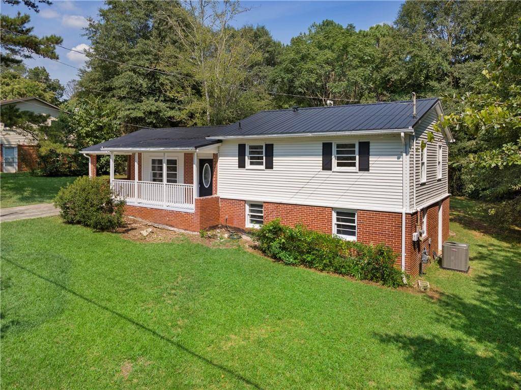 Jackson, GA 30233,890 Chestnut DR