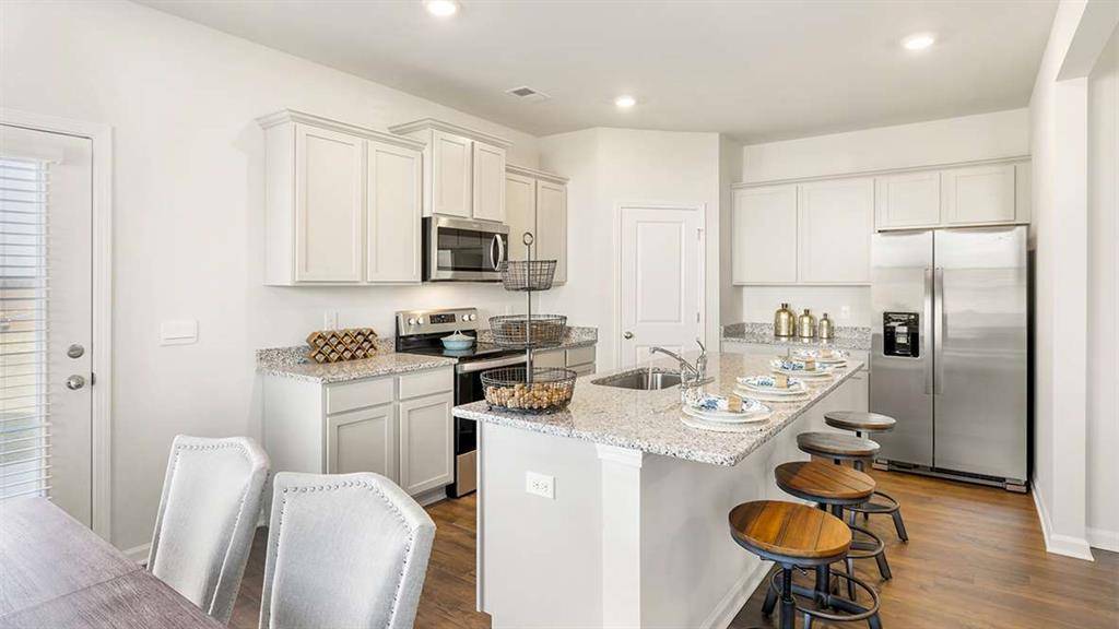 Hampton, GA 30228,354 Friendship Oak Way