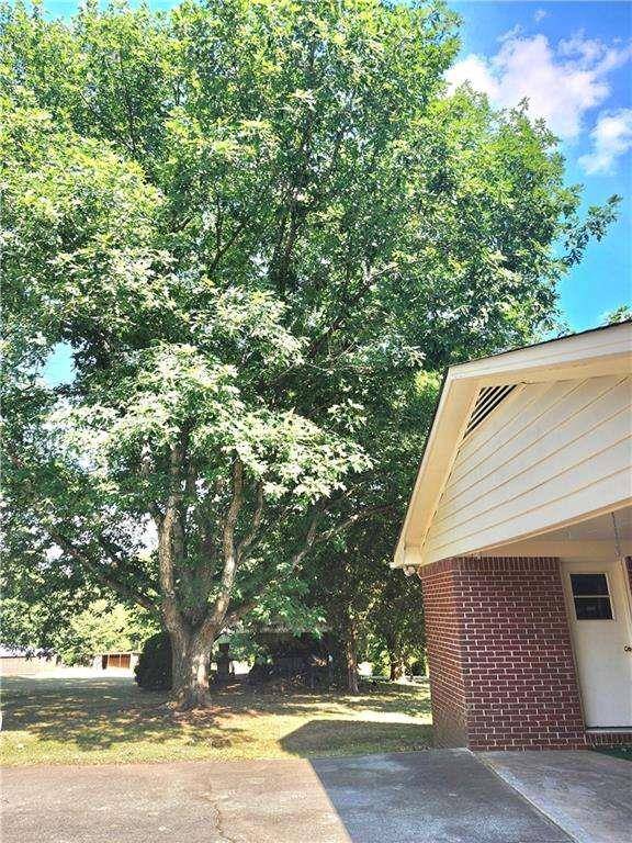 Social Circle, GA 30025,684 N Cherokee RD N