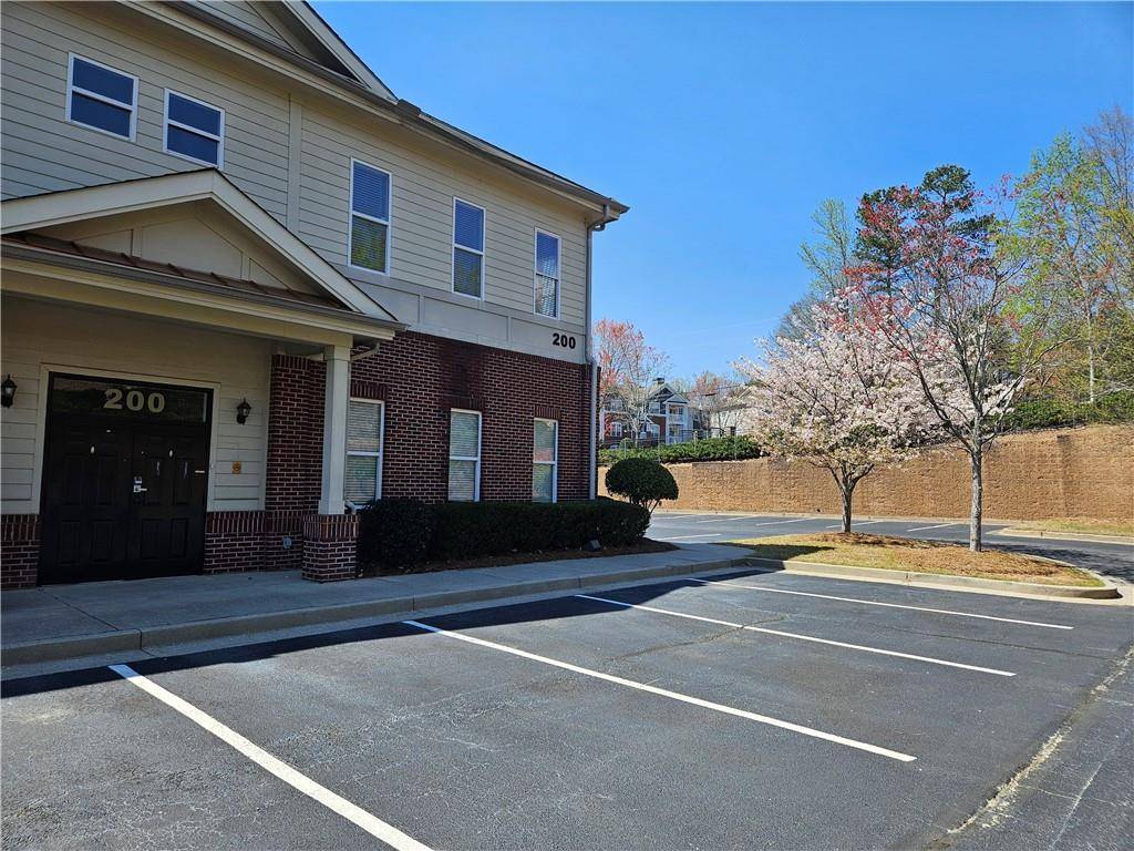 Suwanee, GA 30024,950 Scales RD #203