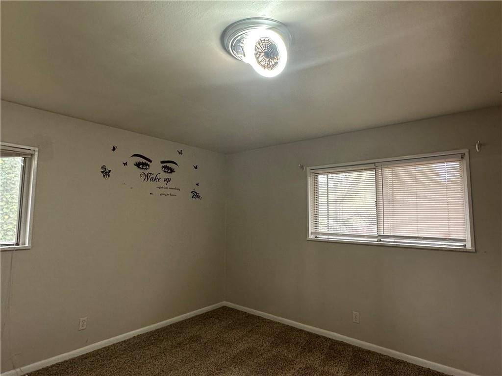 Atlanta, GA 30344,3025 Mckenzie RD