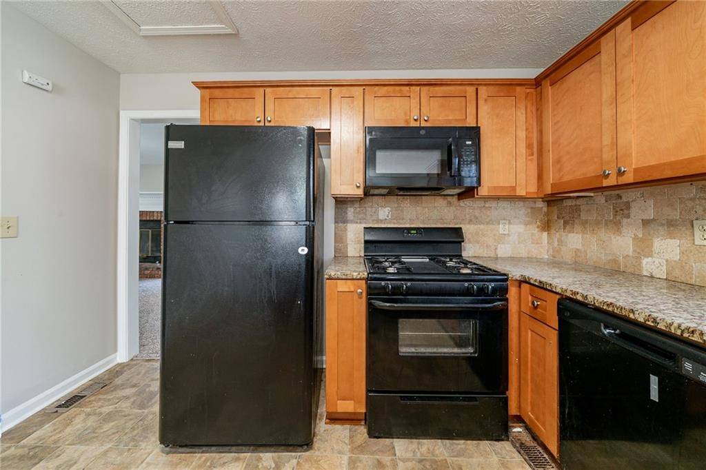 Austell, GA 30106,895 Tyrell DR