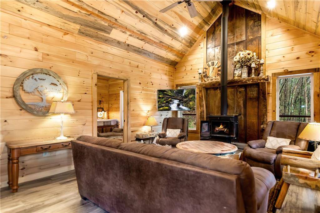 Cherry Log, GA 30522,184 Rockhouse RD
