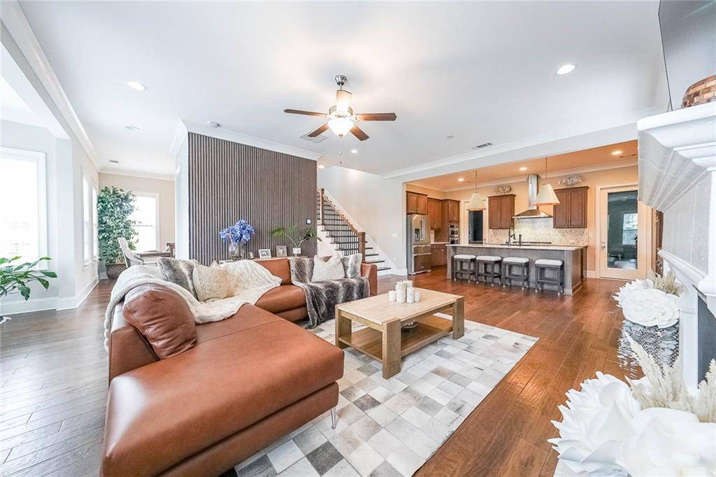 Sandy Springs, GA 30328,6626 Sterling DR