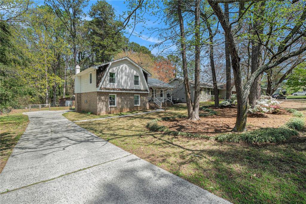 Lawrenceville, GA 30046,403 Red Oak LN