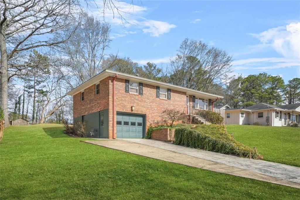 Smyrna, GA 30082,3207 Woodview DR