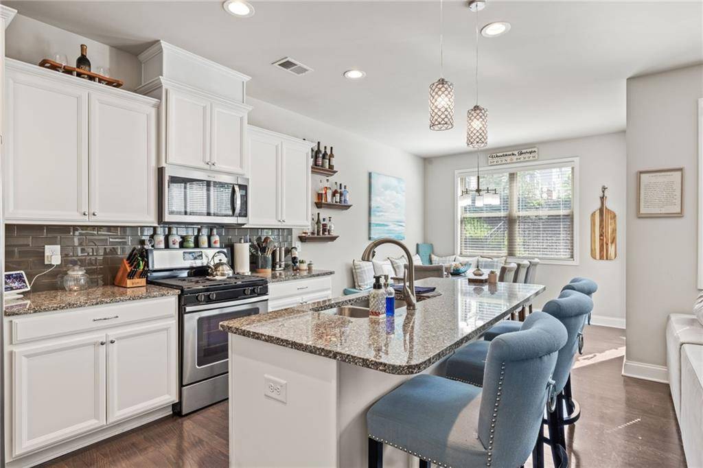 Woodstock, GA 30188,207 Magnolia Creek WAY