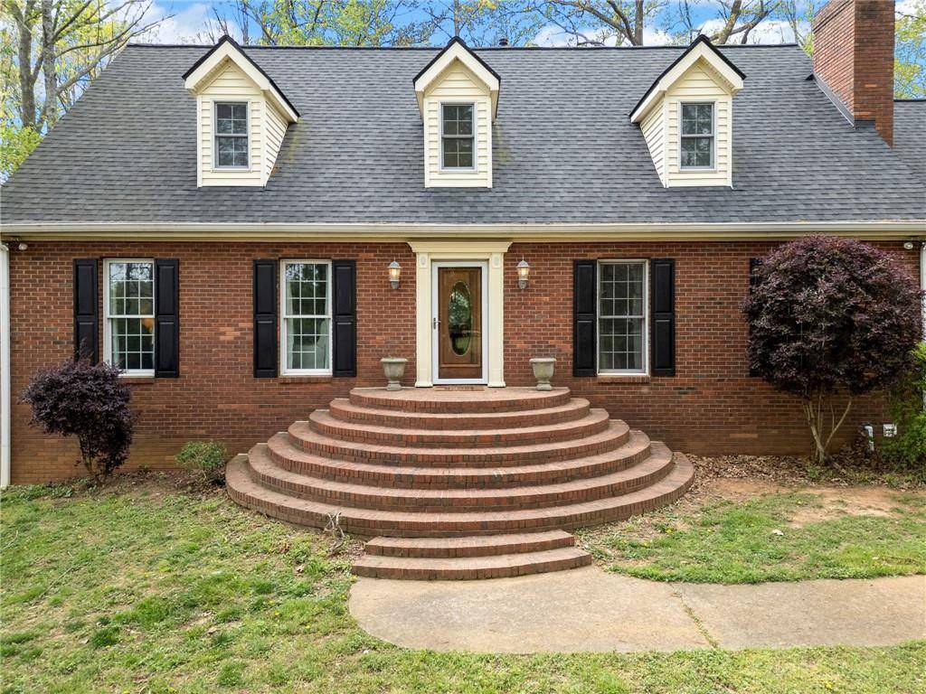 Acworth, GA 30102,6695 Woodstock RD