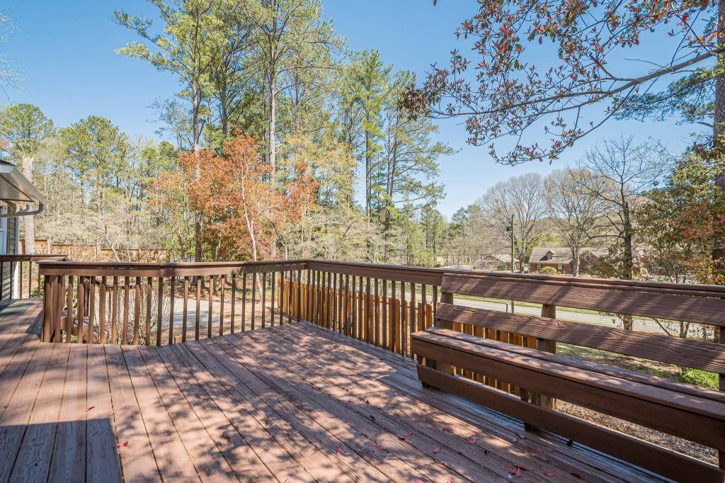 Woodstock, GA 30188,524 S Holly Springs RD