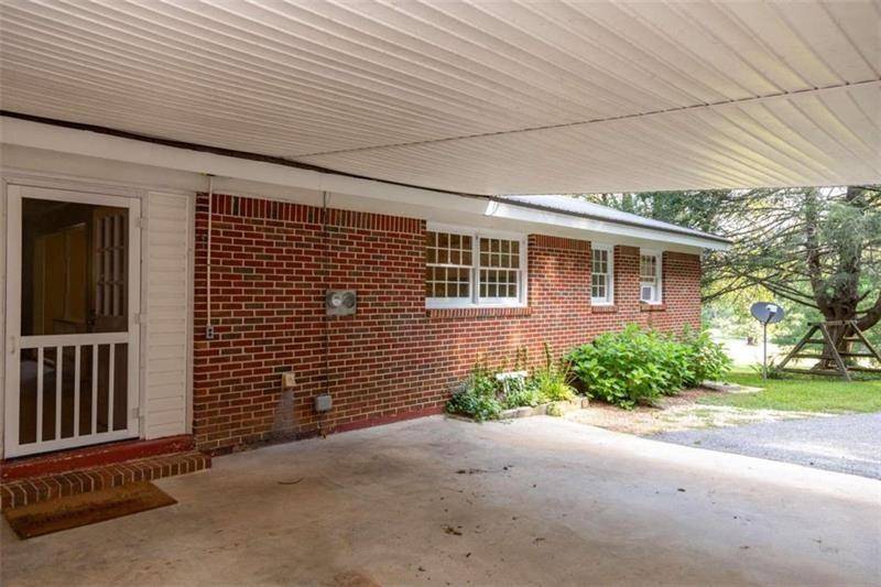 Dahlonega, GA 30533,6462 Old Dahlonega HWY