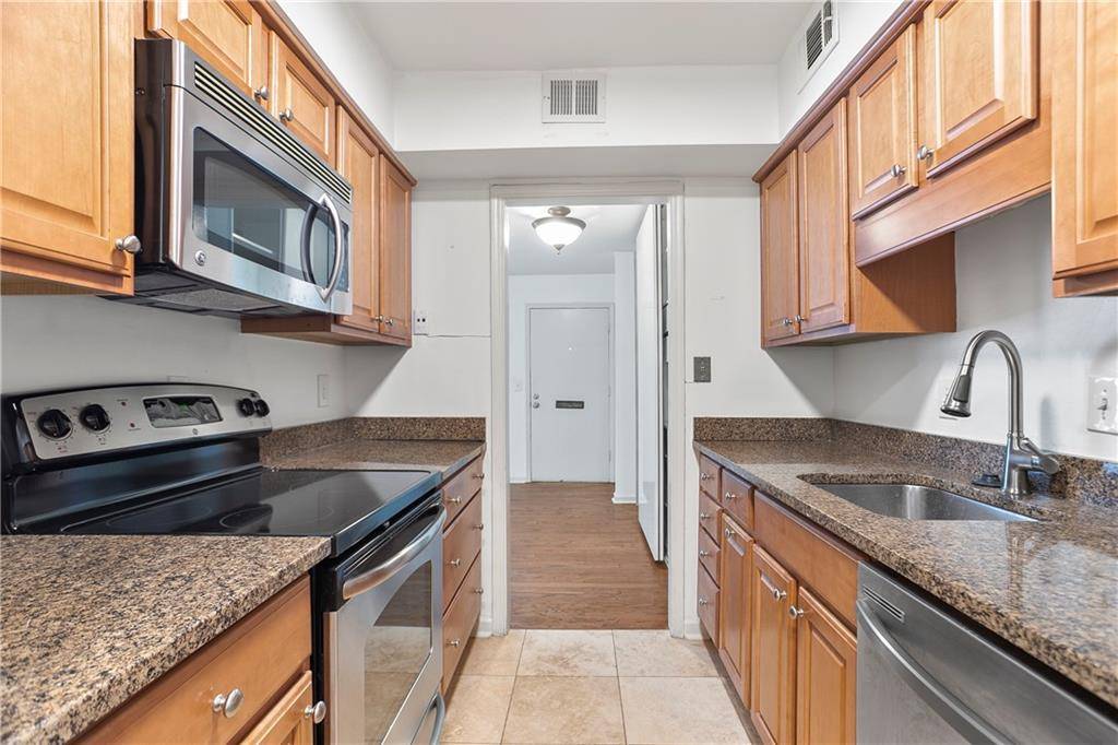 Atlanta, GA 30327,116 Lablanc WAY NW