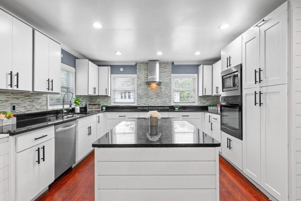 Stone Mountain, GA 30087,1647 Grandeus LN SW