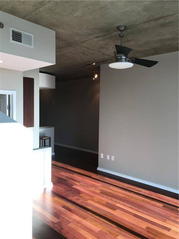 Atlanta, GA 30326,3324 Peachtree RD NE #1010