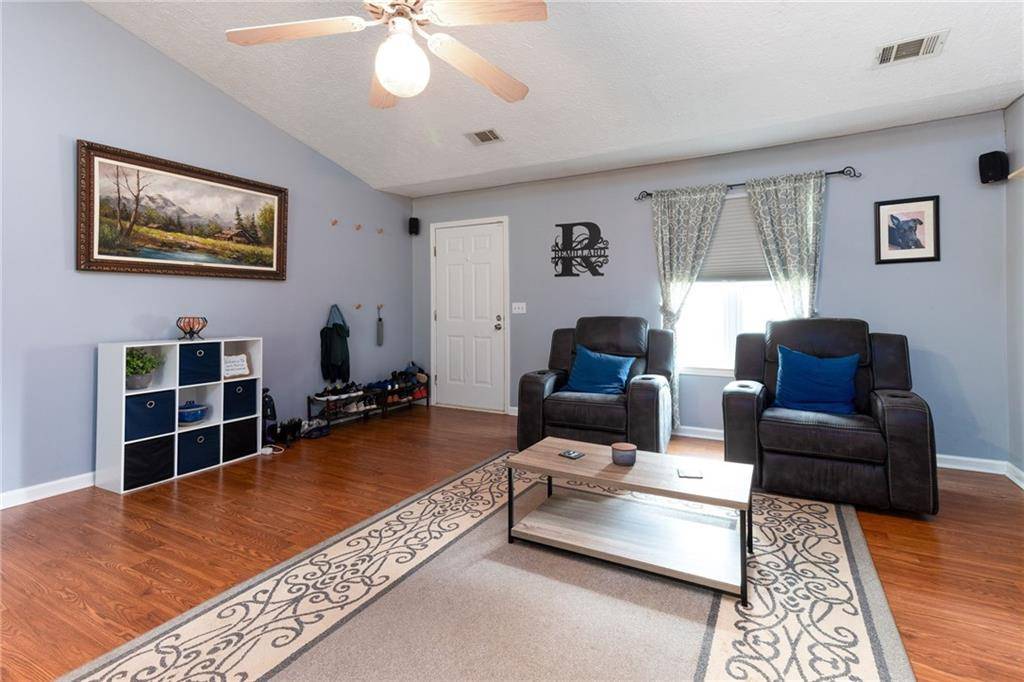 Woodstock, GA 30188,603 Bluff DR