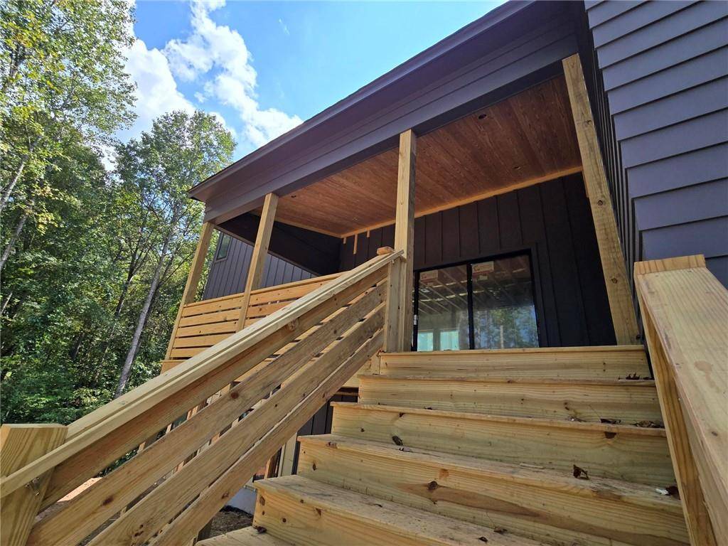 Roswell, GA 30075,140 Cedarwood LN