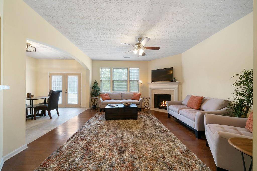 Atlanta, GA 30336,5556 Cascade RUN SW