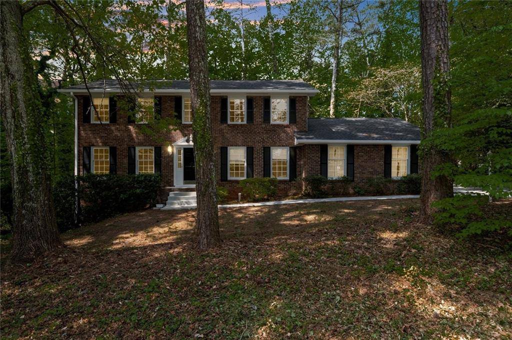 Dunwoody, GA 30338,5145 Davantry DR