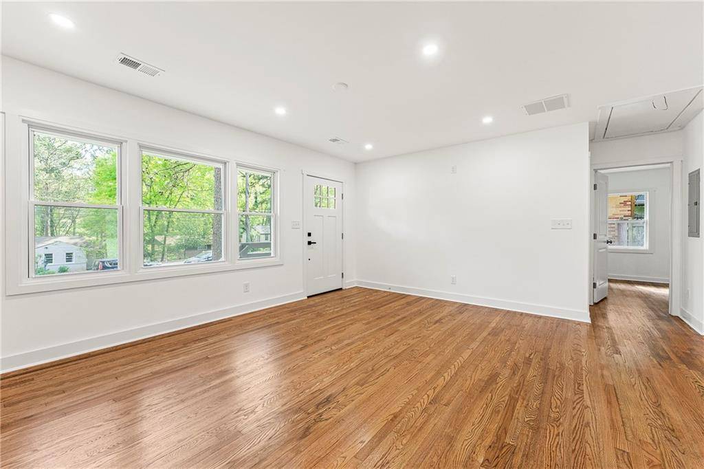 Decatur, GA 30032,2146 Trailwood RD