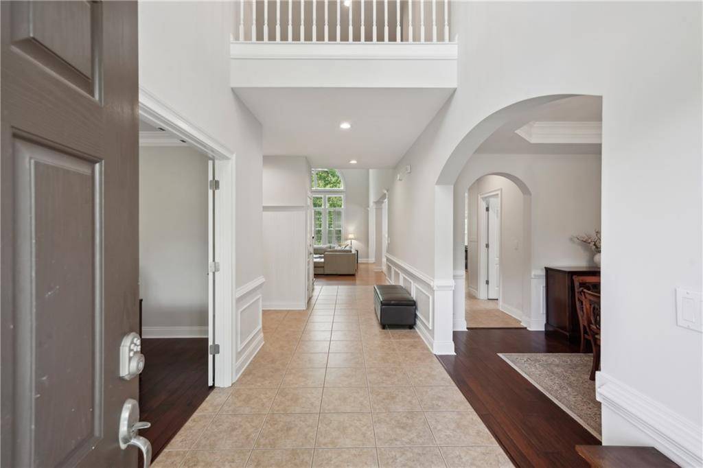 Canton, GA 30115,553 Augusta DR
